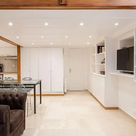 Halles - Luxury In The Heart Of