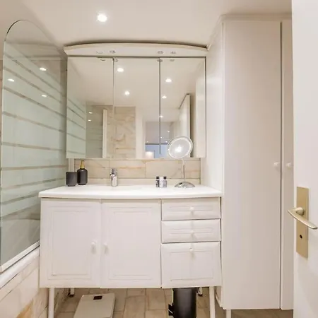 Halles - Luxury In The Heart Of Appartement