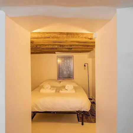 Halles - Luxury In The Heart Of Paris