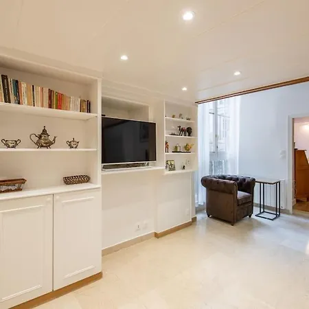 Halles - Luxury In The Heart Of *